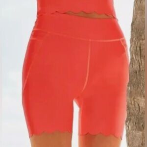 Lilly Pulitzer Weekender Short, High Rise, Scalloped, Spicy Coral, size Large, L